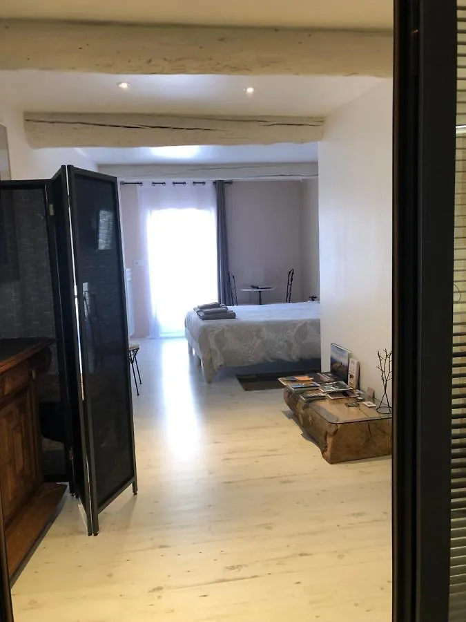 Eyragues Suite Parentale Bed & Breakfast